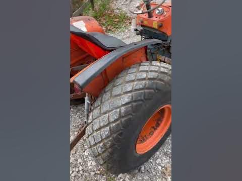 Kubota L175 - YouTube