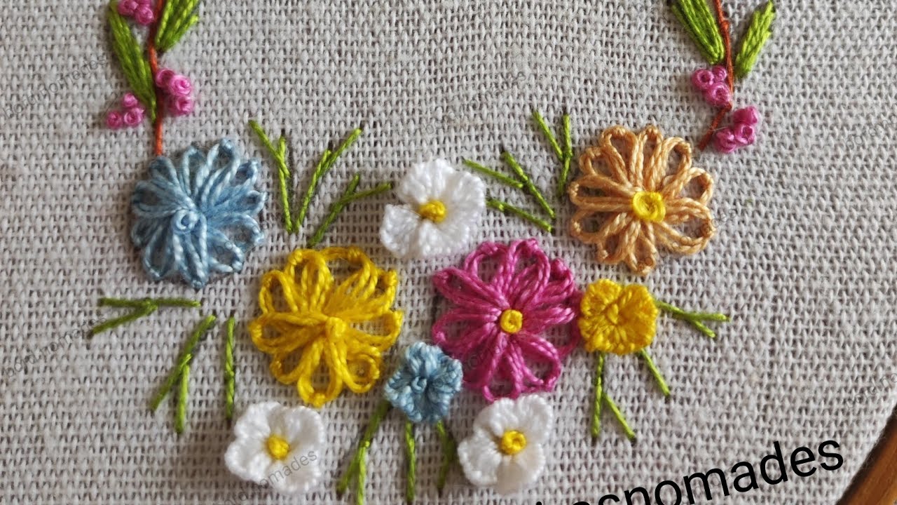 Flores no cânhamo grosso. risco na comunidade