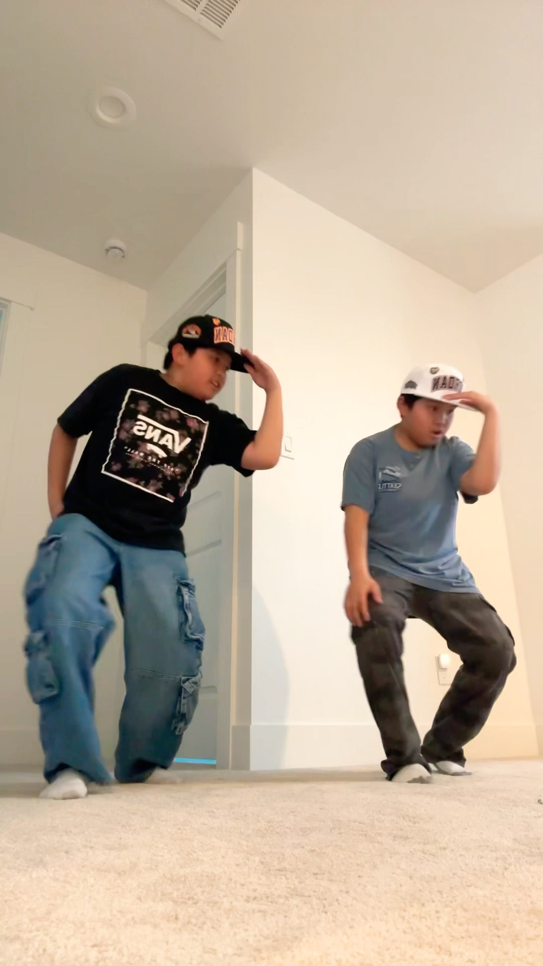 HEY NOW ??#fypシ゚ #dance #foryou #viralvideo #shorts