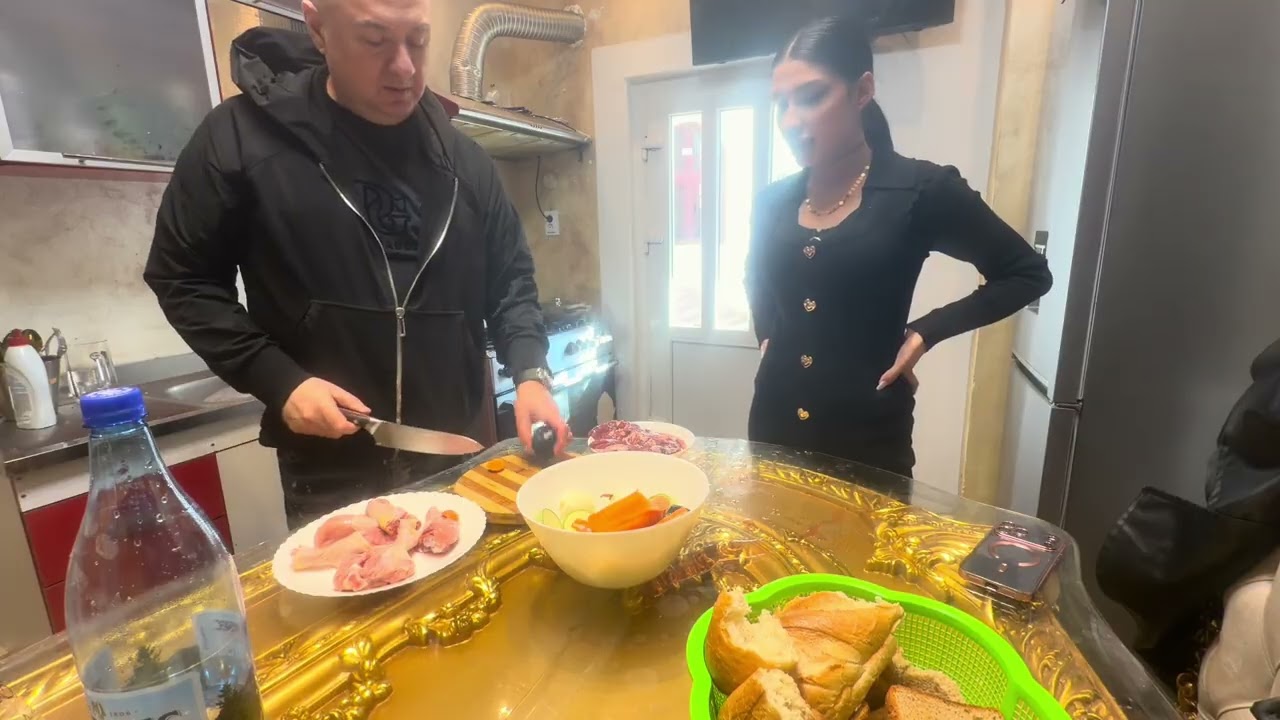 Am fugit acasă să facem grătare! 