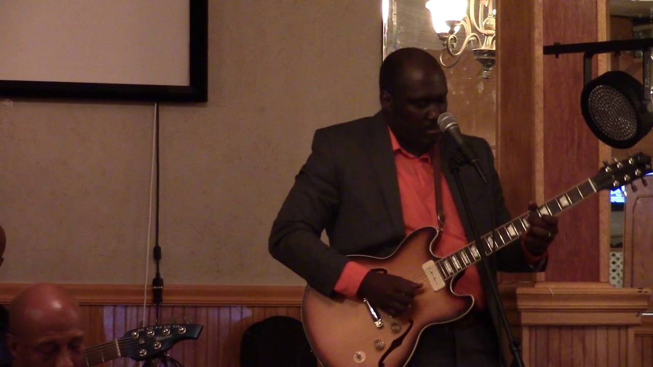 在 YouTube 上觀看「Just the two of us by Grover Washington Jr. (cover) by Junior Bazile」 在 YouTube 上觀看「Just the two of us by Grover Washington Jr. (cover) by Junior Bazile」