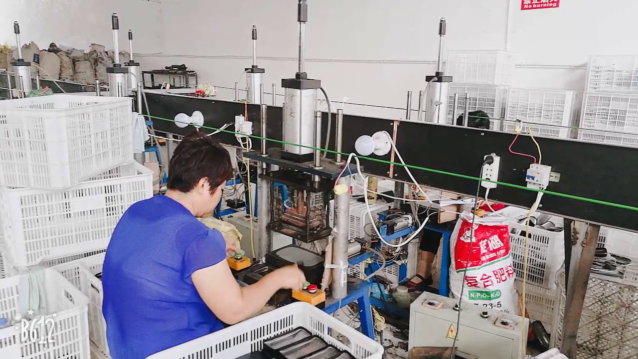 Metal eyeglasses case production