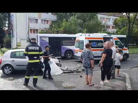 Accident cu trei masini in Complexul Studentesc din Timisoara