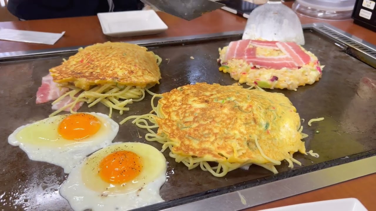 Cooking Our Own Food in Kyoto! (Dainoji Okonomiyaki)