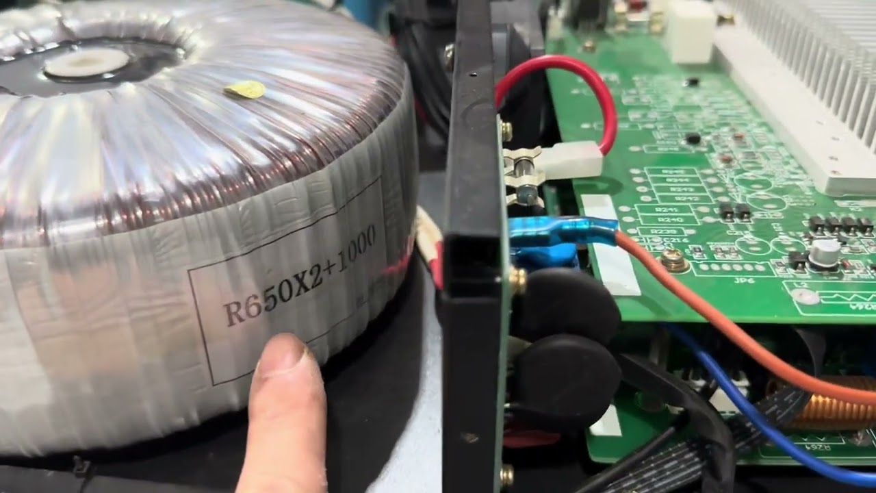 Thanh lý đẩy B3 của ĐỨC GIÁ 1.3tr . Đẩy 3-4 kênh 1100w quá khoẻ . Lh/zalo: 0982.580.959