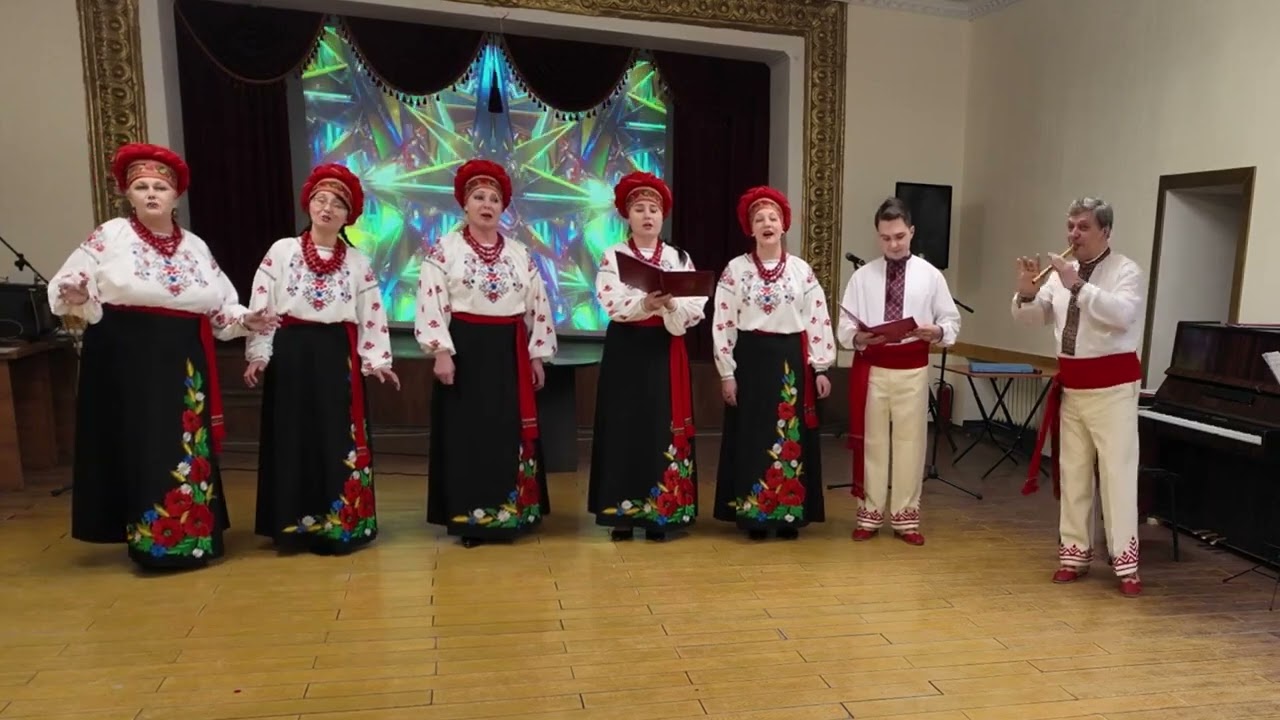 ДК "Диалог" Новогодне-рождественское песенное поздравление от украинского ансамбля "Барвинок" .