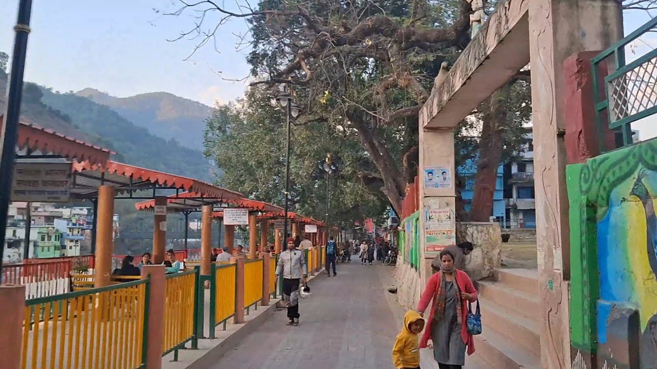 आज गए हम घूमने,हमारे पहाड़ों ( बागेश्वर) की बात ही अलग है , मज़ा आ गया ⛰️♥️