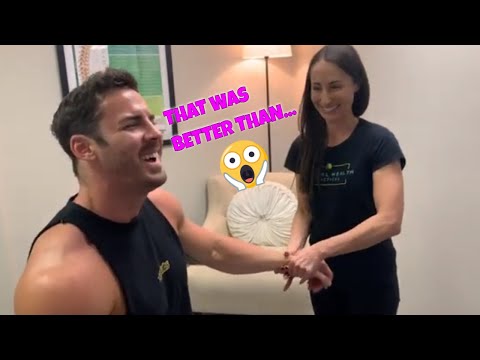 Bodybuilder Gets CRACKED By Female Chiropractor 😱