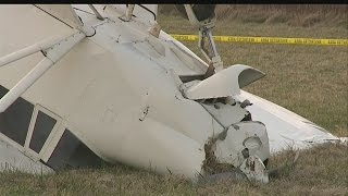 Plane flips over while attempting to land in New Castle