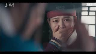 Ha-Ram melukai tangannya untuk melindungi cinta dalam hidupnya (Lovers of The Red Sky E13)Adegan menyakitkan Kdrama