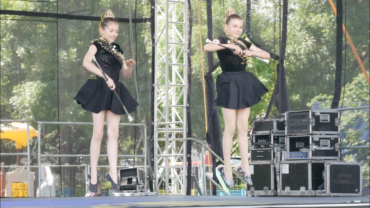 Mażoretki Eksplozja- Żory | Baton duo trio   | Knurów