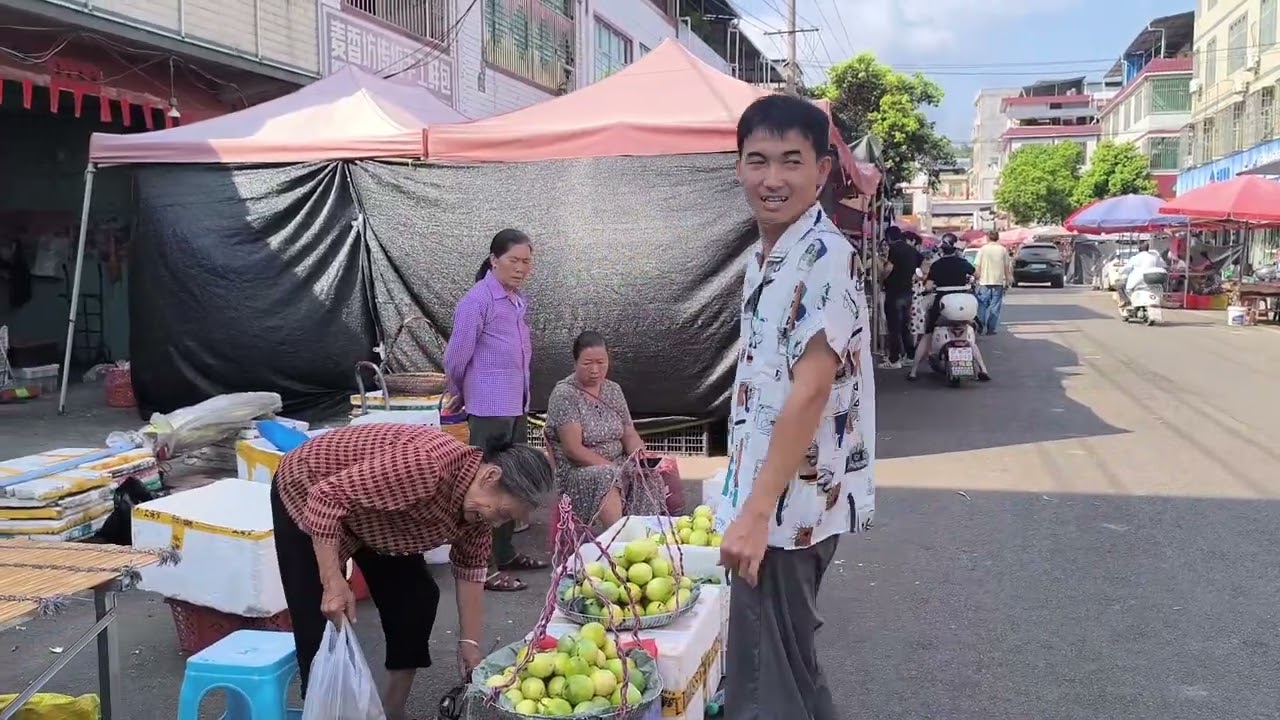 Pasar Tradisional China Yang Ada Di Desa Huichang Jilid 2 (part 1)