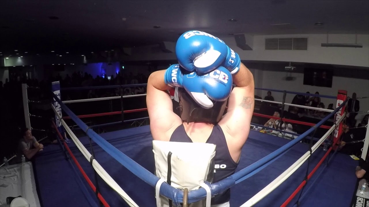 Ultra White Collar Boxing | Leicester | Evans VS Luke Boulter