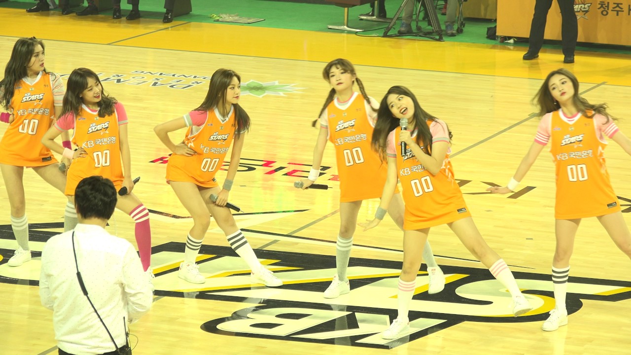 161030 아이오아이(I.O.I) Whatta Man (Good man) @청주KB스타즈홈개막전축하공연 (청주실내체육관) 직캠 FANCAM