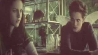 Twilight (Edward And Bella) - Love Remains The Same