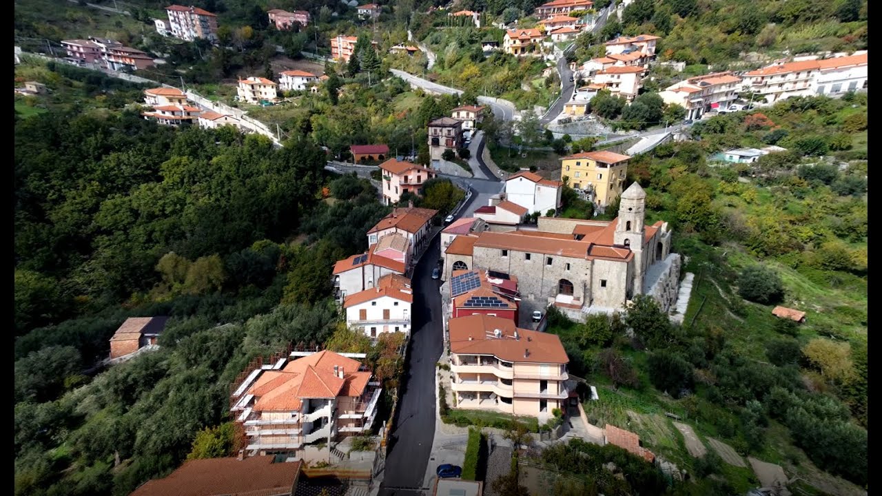 Cilentano.it - .tv a Cuccaro Vetere, il borgo cilentano sul cocuzzolo della montagna.
