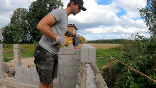 Building walls with FIBO blocks