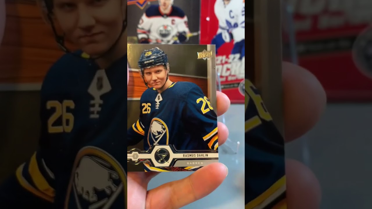 Young Guns Hit Searching for a Hughes - 2019-20 Series 1 Pack Rip 