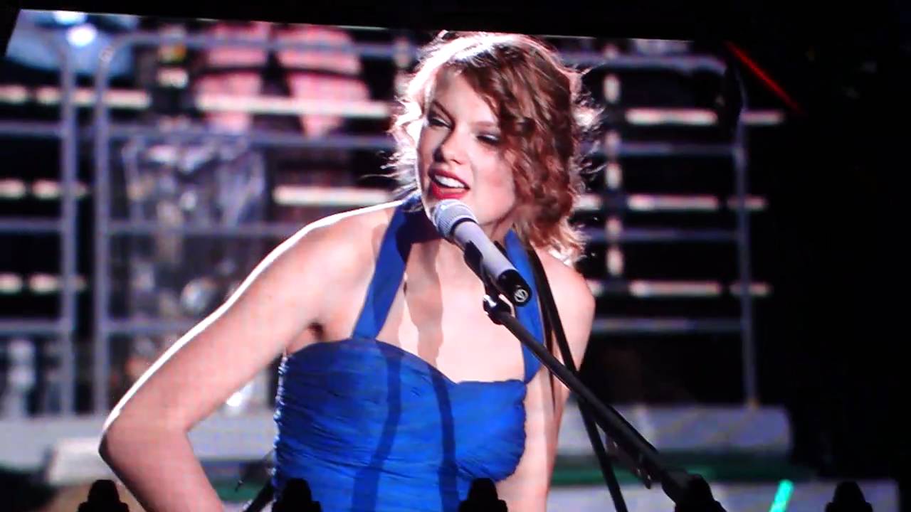 Fearless & I'm Yours - Taylor Swift Live in Seoul (HD)