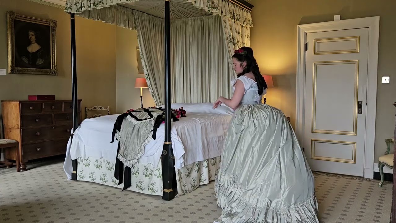 Victorian Bustle Ballgown Structure and Layers