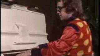 Elton John- Tiny Dancer Live in 1971