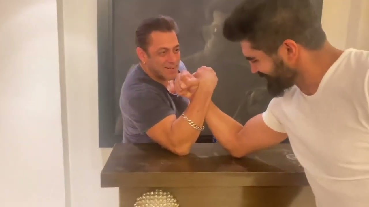 Megastar Salman Khan with Boxer Vijender Singh in an unseen video from KBKJ Days!!!