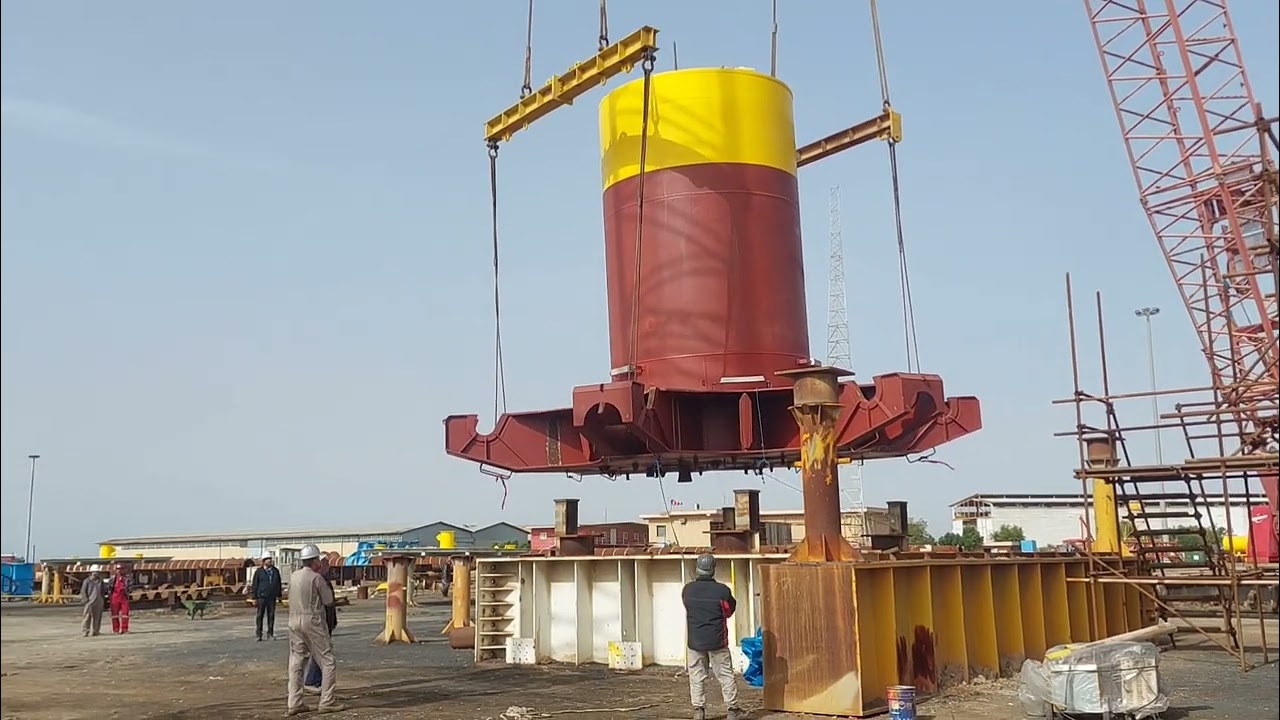 Engineering of Synchronized Heavy Lift Operation for SPM Installation using Dual 275-Ton Cranes