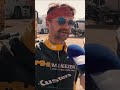 Carlo Heezen onderbreekt zijn etappe voor een sigaretje