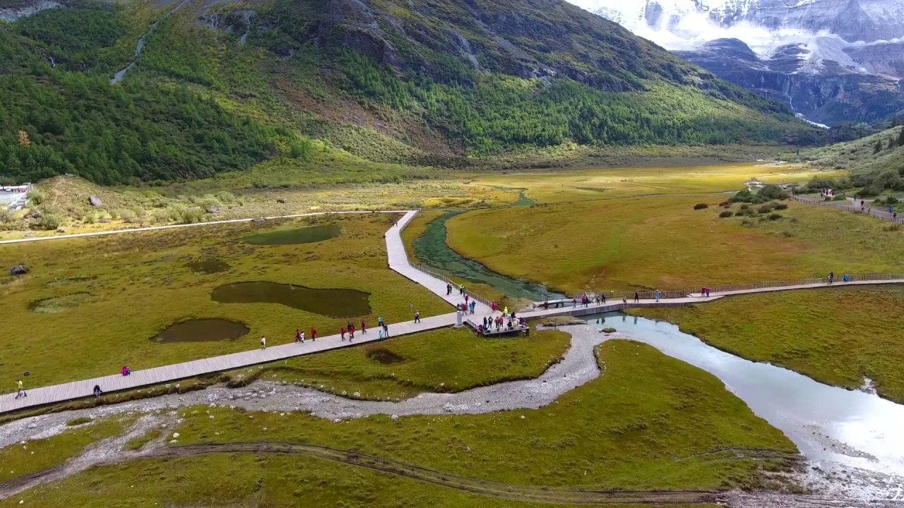 Sky的航拍世界－稻城亞丁3