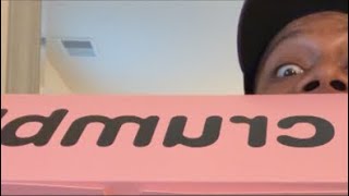 Crumbl Cookie food review!