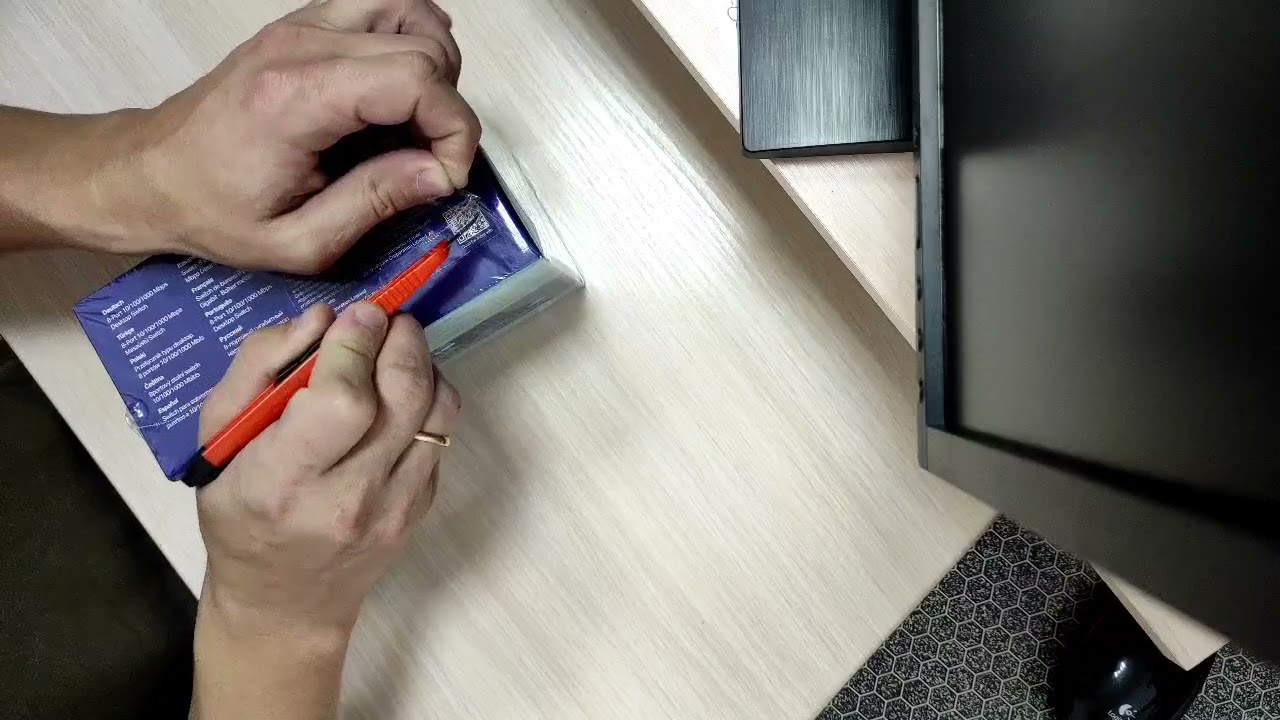 Распаковка Коммутатора TP-LINK TL-SG108 с Rozetka