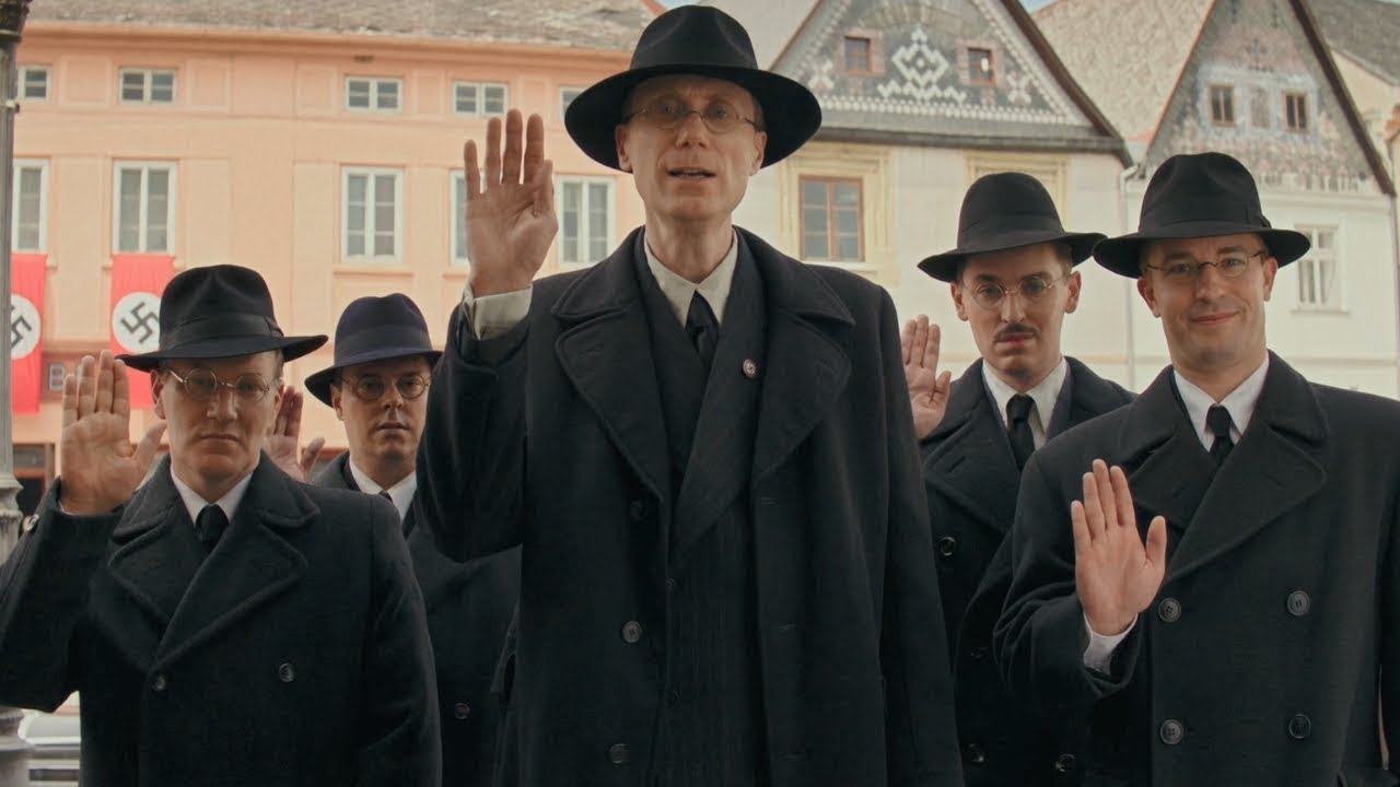 Jojo Nyuszi (OSCAR-díjas film) - Gestapo házalás