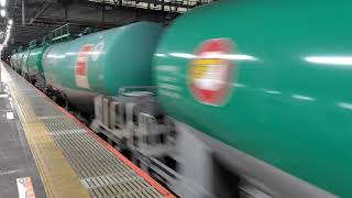 EF210-312＋タキ20両が大宮駅6番線を通過するシーン（3092レ）2025.11.21