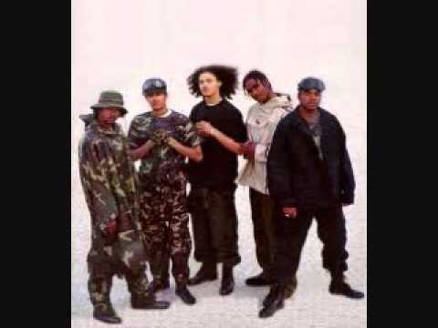 在 YouTube 上观看 Bone thugs&&Harmony The cross roads