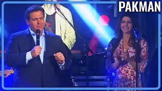 Ron DeSantis Brings Wife with Cancer to Packed Concert Unmasked