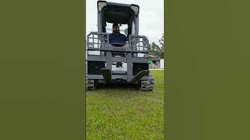 Walk-through pallet fork = top-notch material handling #shorts #palletfork