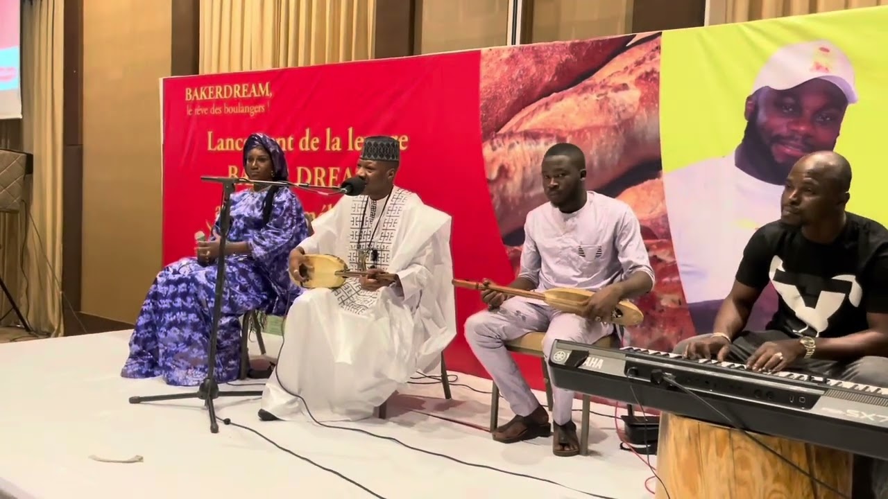 KIBILI DEMBA KOUYATÉ EN LIVE INÉDIT AVEC KANKOU KOUYATE AU RADISON COLLECTION