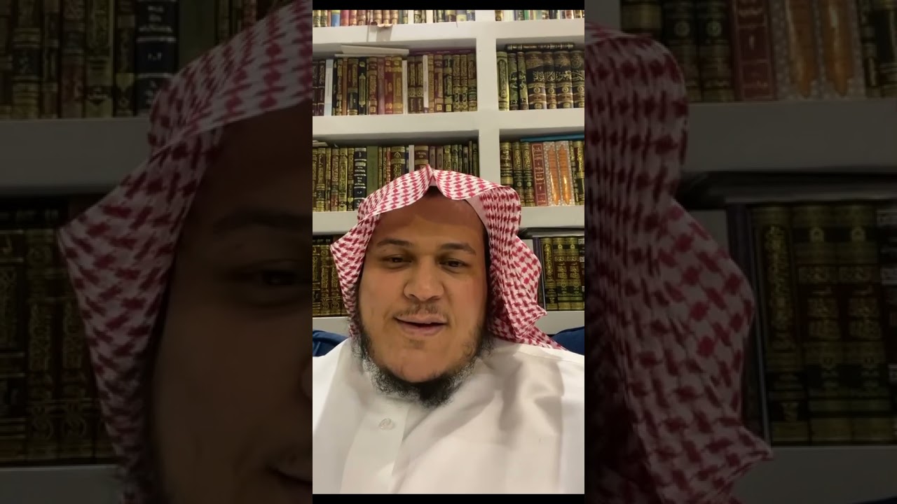 مراحل دراسة غريب القرآن الكريم، ثلاثة كتب: كتاب لكل مرحلة، وكل كتاب في مجلد واحد.