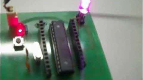 AVR Atmega 8 LED blinking