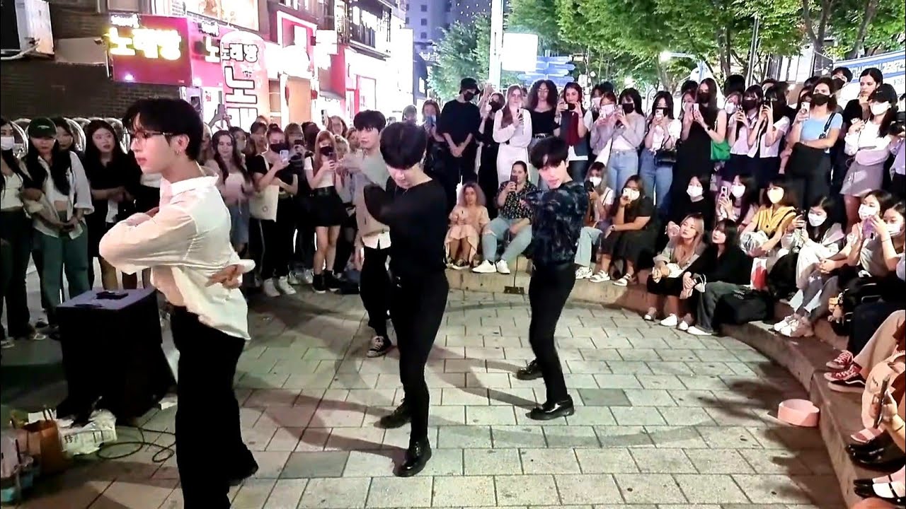 WEDNESDAY. AQA. DYNAMIC CAPTIVATING HONGDAE BUSKING. WITH GOOD MANNERS.