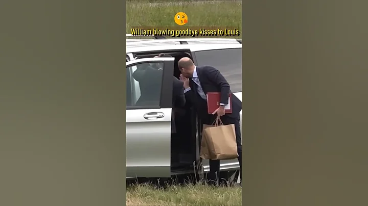 Princess Kate and Prince William’s Goodbye Kisses To Prince Louis  😘