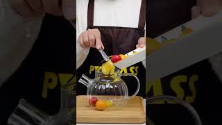 Bamboo-Lid Carafe Sweat-Free Grip, Hot-To-Cold Clarity.