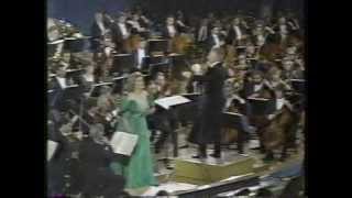 Sydney Symphony Orchestra, Dame Joan Sutherland concert in the UN on United Nations&#39; Day, 1988