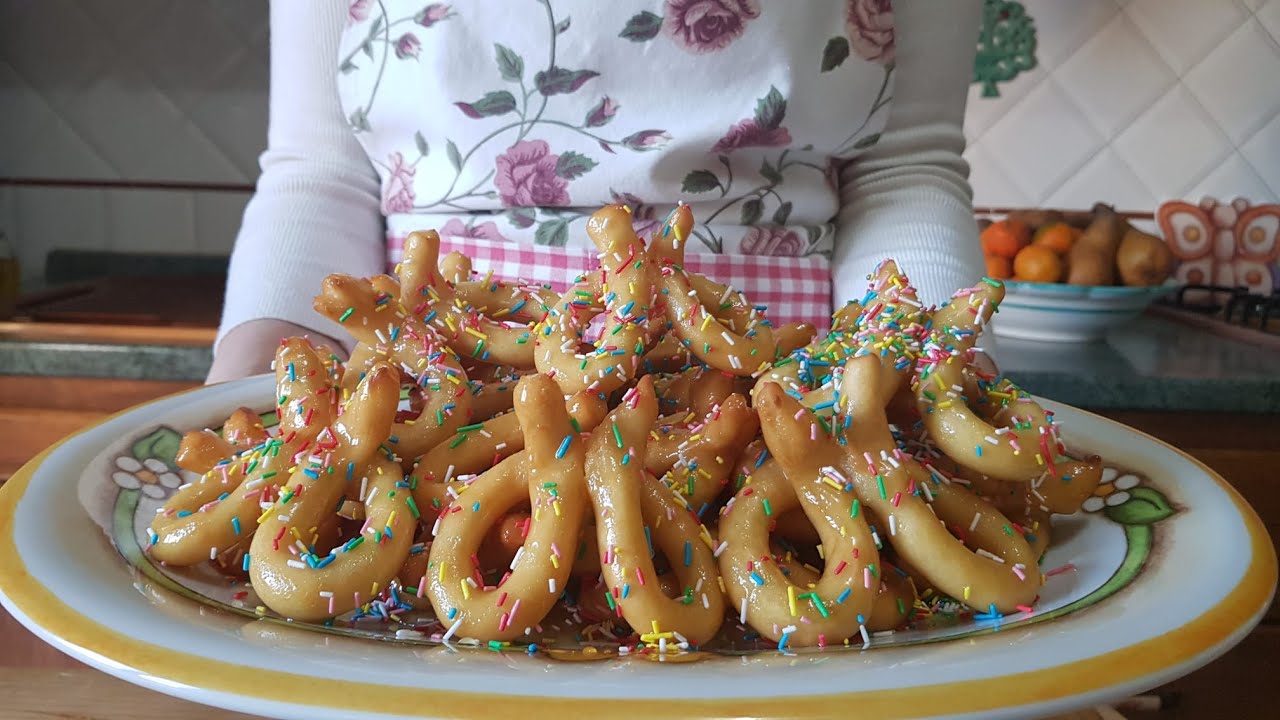 LE SCAURATELLE (ZEPPOLE DI NATALE) 👩‍🍳🎄