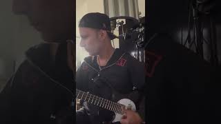 Mike Dirnt's new Pachyderm bass