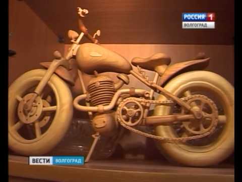 Волгоградец создает уникальные изделия из дерева