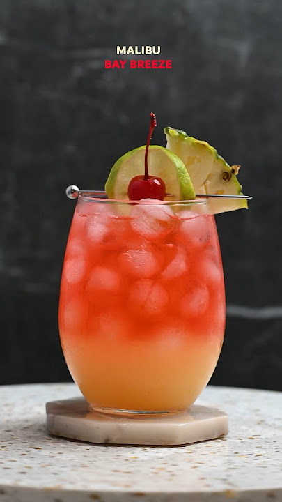 Malibu Bay Breeze 🥥🌴#malibu #bar #cocktails #cocktail time