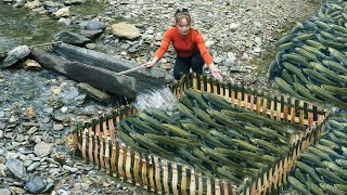 Technique Trap Fish Stream Simple And Most Effective / Harvesting A Lot Of Fish Go To Sell