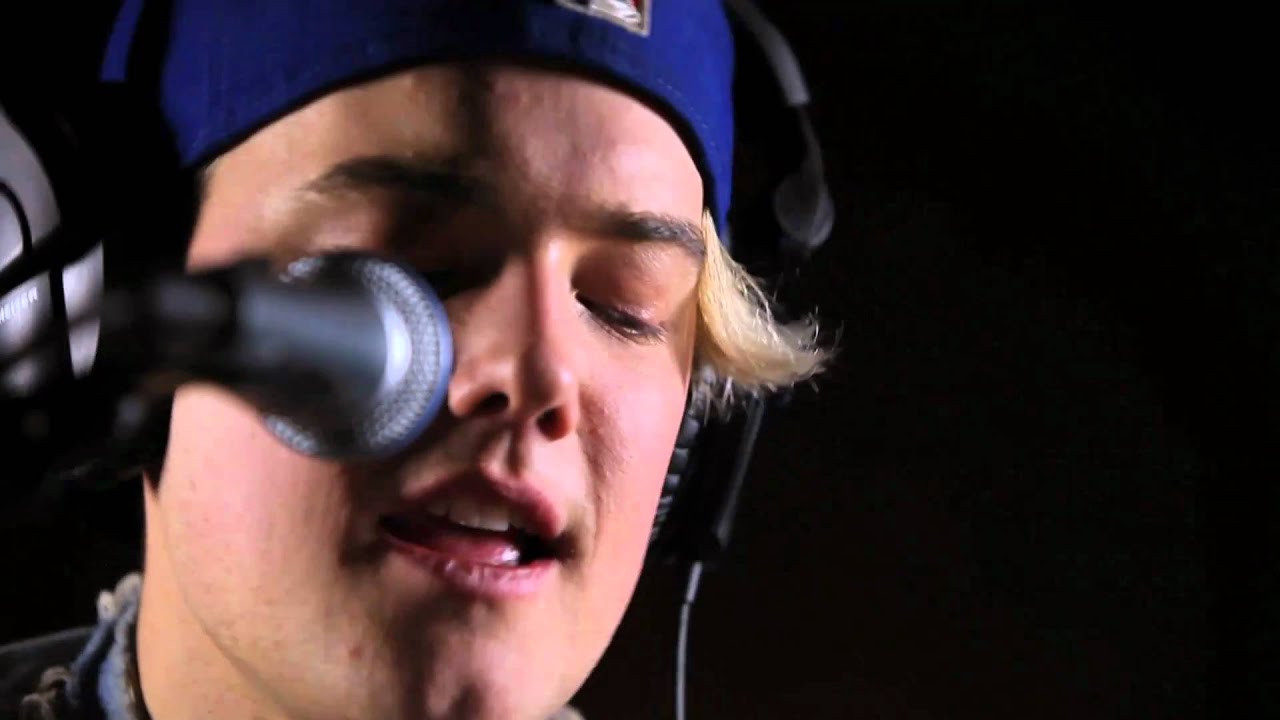 Diamond Rings - All Yr Songs (Live on KEXP)