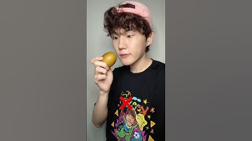 The best way to eat Kiwi